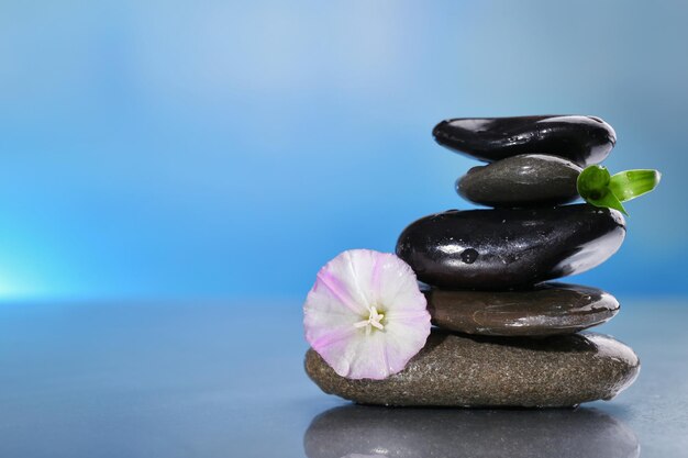 HOT STONE MASSAGE